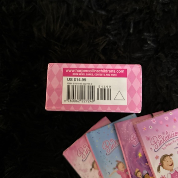 EXCELLENT CONDITION Pinkalicious ‘Teeny tiny pinky library’ - Picture 2 of 5